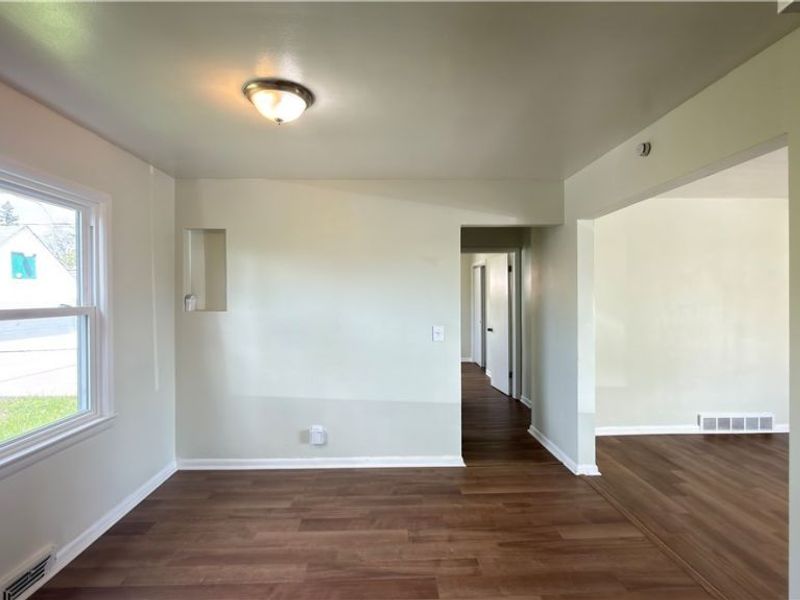 17115 Harvard Avenue, Cleveland, OH 44128 Photo 4