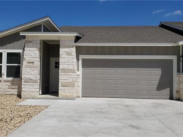 109 Everett CT , Unit B, Jarrell, TX 76537