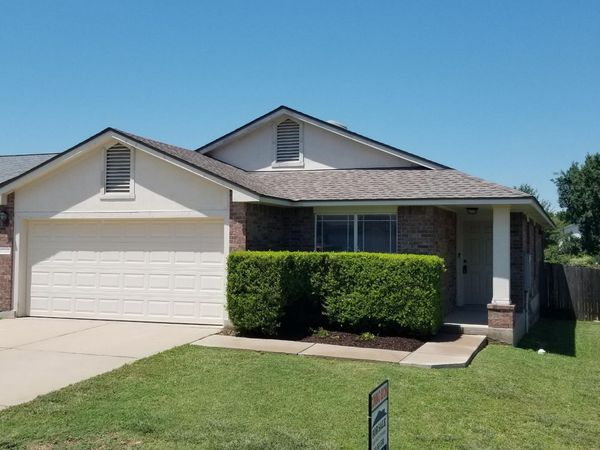 1005 Burgess DR , Leander, TX 78641
