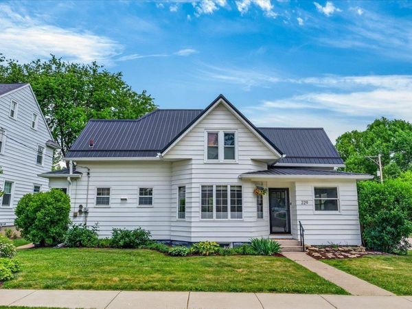 229 E Pearl Street, Belleville, WI 53508
