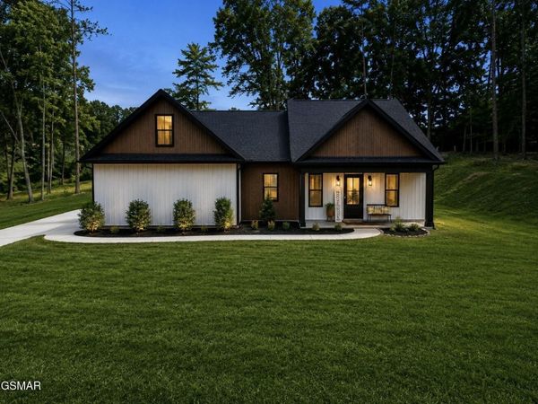 136 Cove Springs Drive, Dandridge, TN 37725