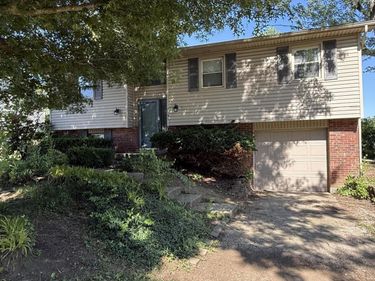 3545 Sundart Drive, Lexington, KY 40517