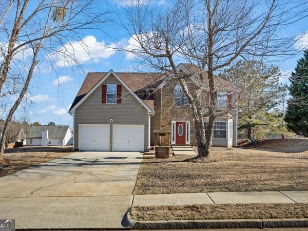 520 Easton Drive, Locust Grove, GA 30248