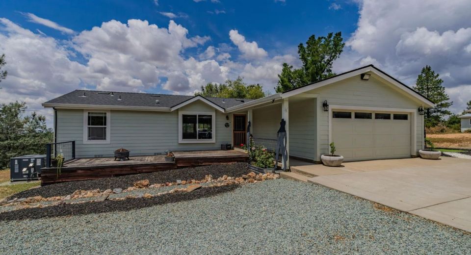 989 Carbondale Rd, Ione, CA 95640 Photo