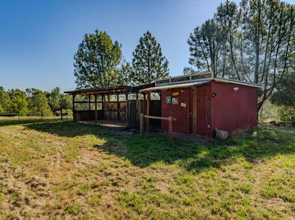 989 Carbondale Rd, Ione, CA 95640 Photo