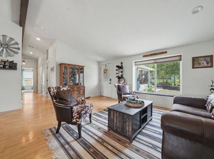 989 Carbondale Rd, Ione, CA 95640 Photo