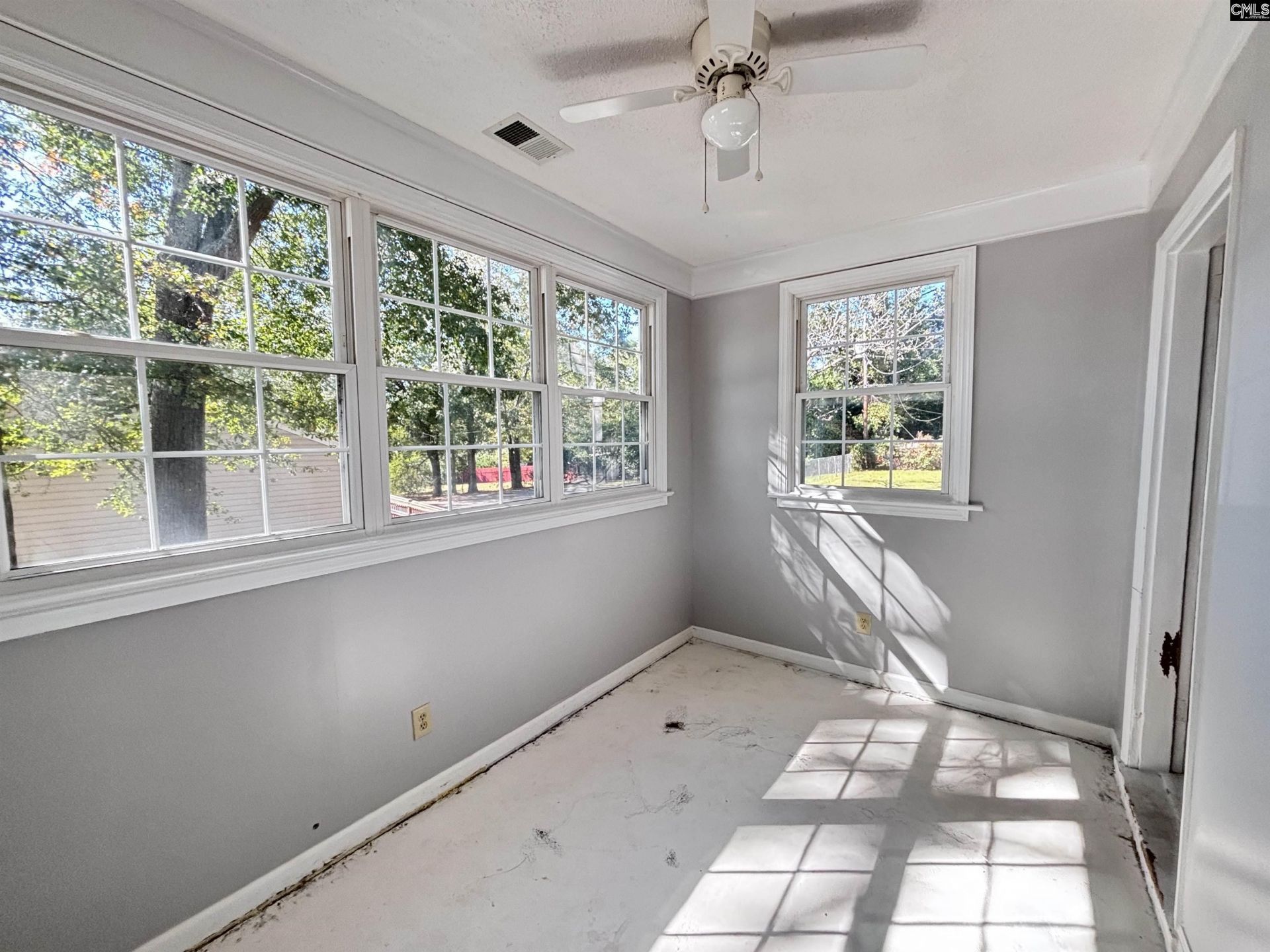 5225 Two Notch Road  Photo 13
