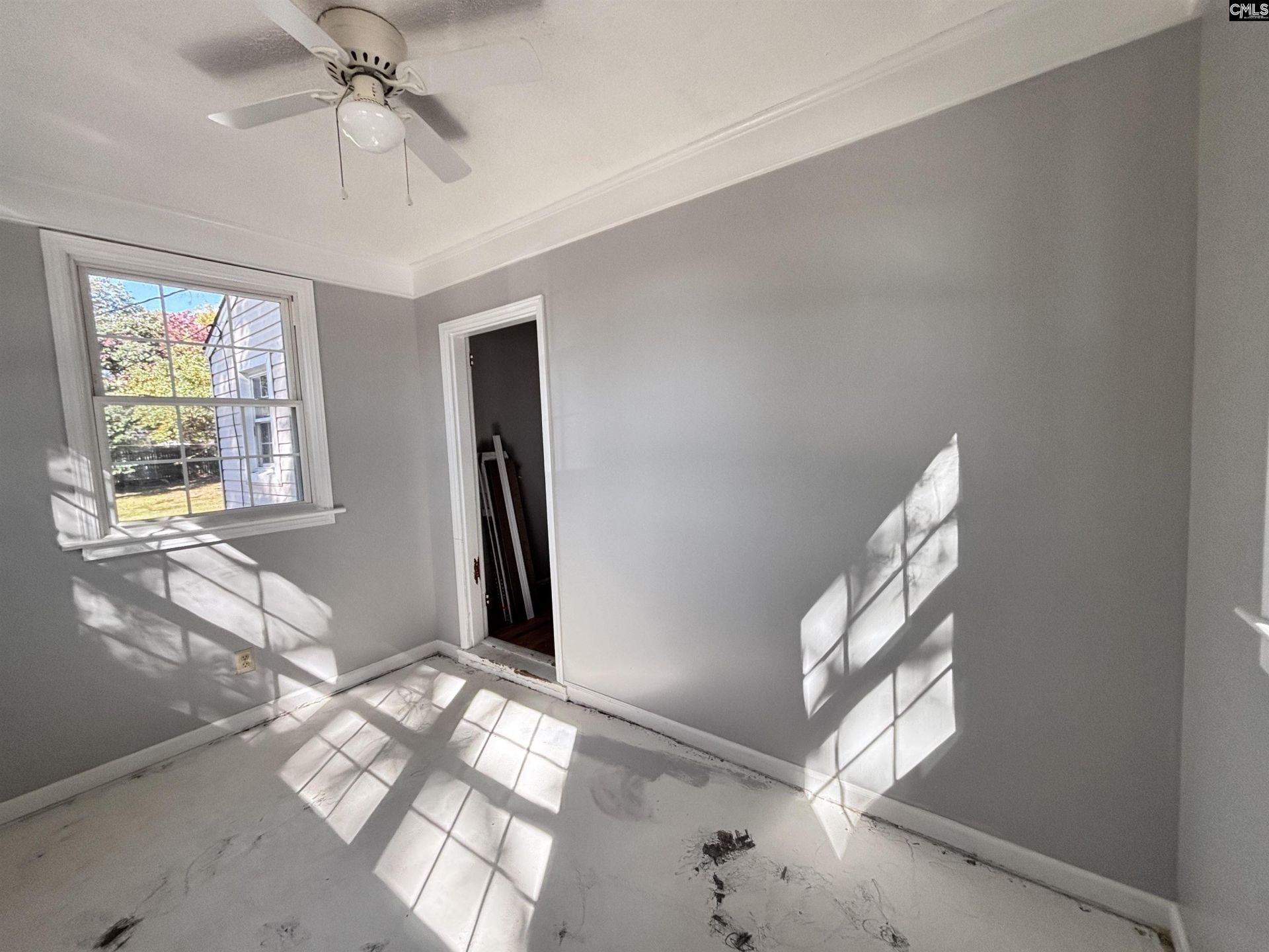5225 Two Notch Road  Photo 14