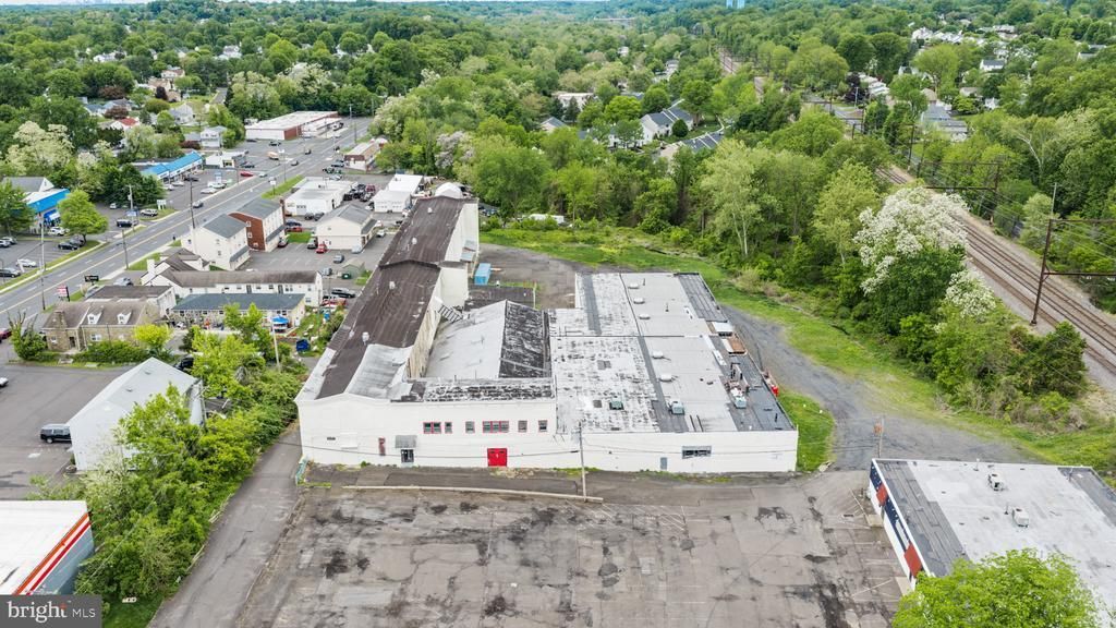 50 HULMEVILLE AVENUE , PENNDEL, PA 19047