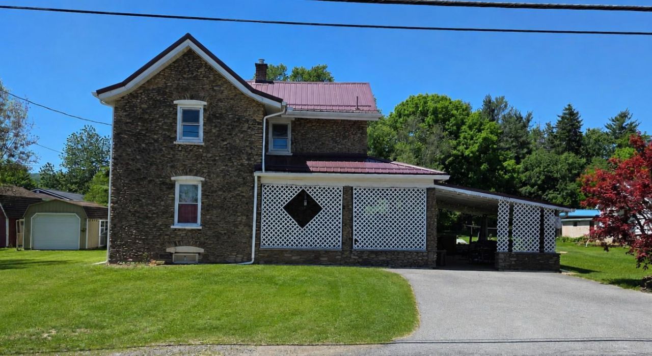 5030 BROAD AVENUE, ALTOONA, PA 16601