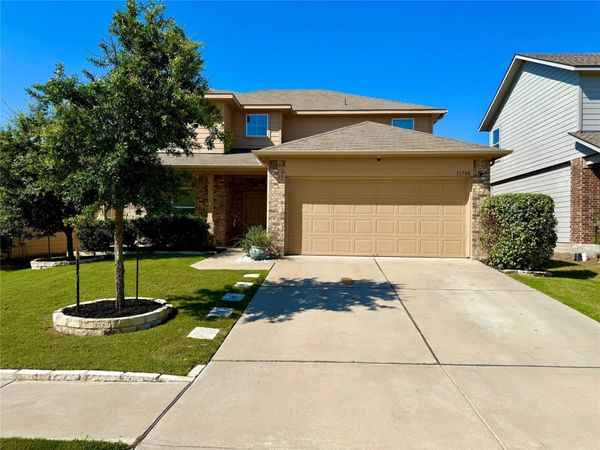 11700 Andesite RD , Manor, TX 78653