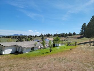 861 Russell Street Klamath Falls, OR 97603