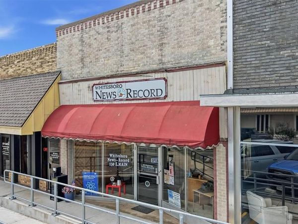 130 E Main Street , Whitesboro, TX 76273