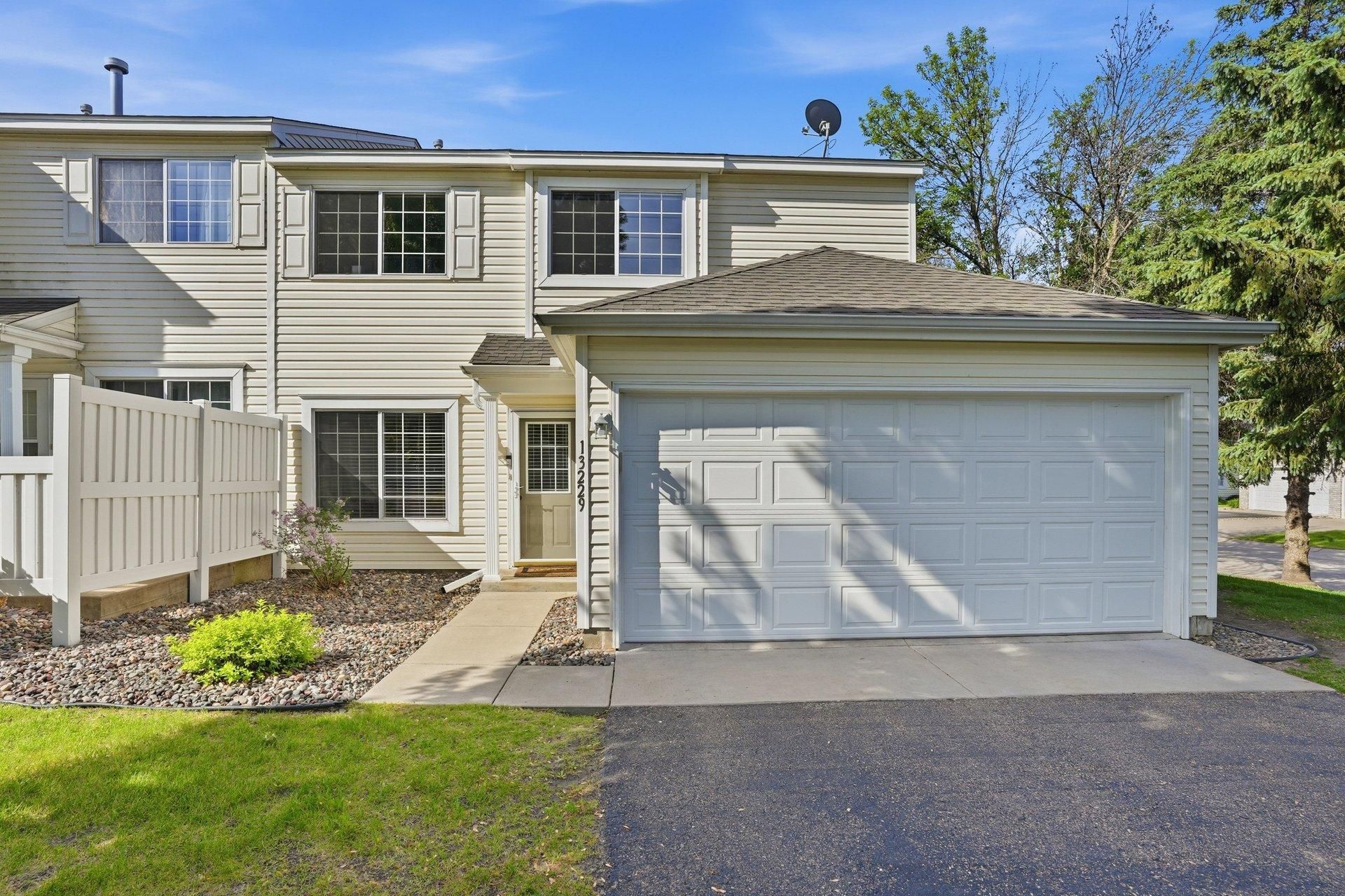 13229 Bush Lane , Eden Prairie, MN 55347
