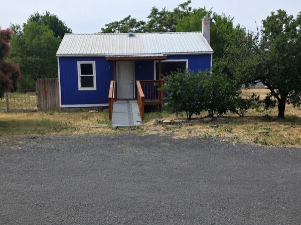 68 NW Ephrata Avenue , Soap Lake, WA 98851
