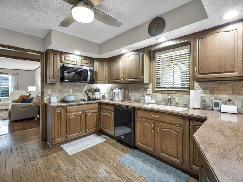 521 Garden Place, Marion, OH 43302 Photo 23