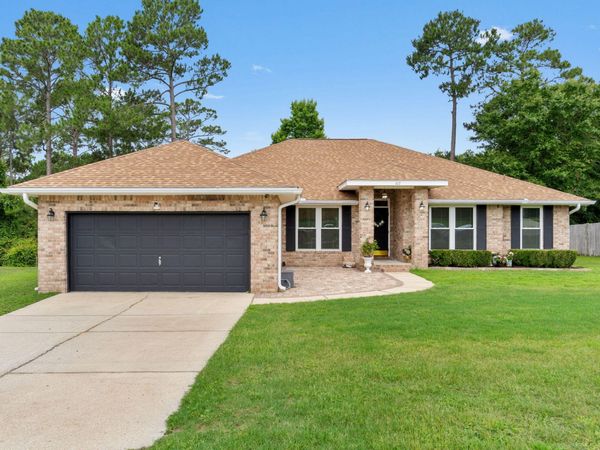 107 Strike Eagle Drive, Crestview, FL 32536