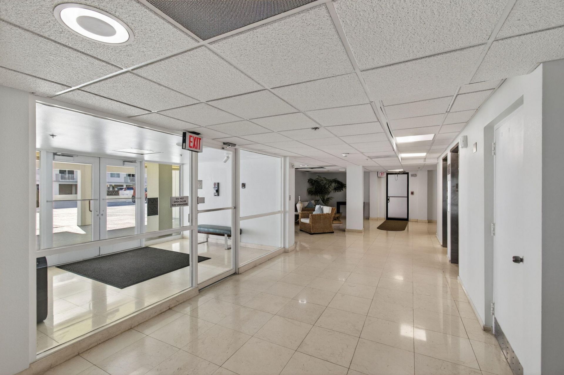 4505 S Ocean Boulevard, Unit 905, Highland Beach, FL 33487 Photo
