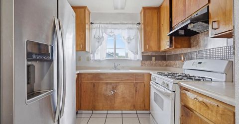 2180 Del Playa Ct, Stockton, CA 95206 Photo