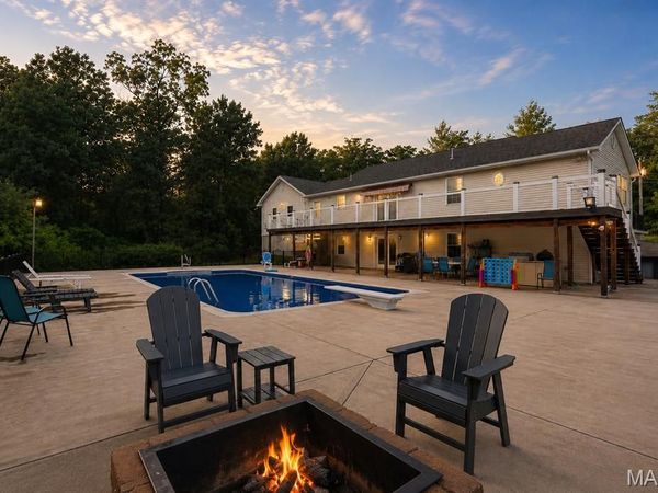 4714 Huntington Drive, Farmington, MO 63640
