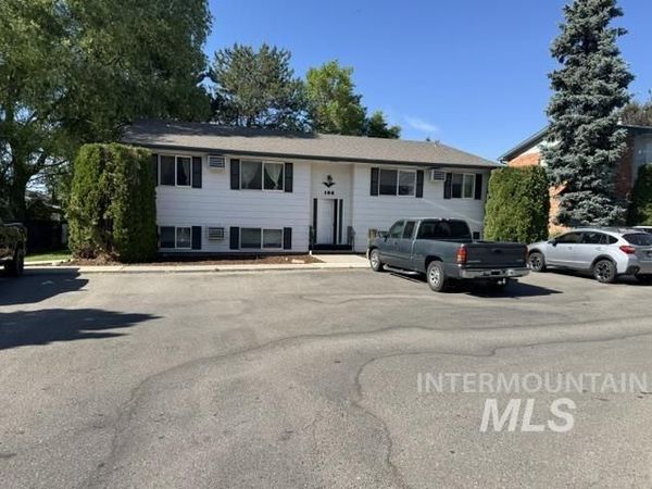 166 Crestview Drive, Twin Falls, ID 83301