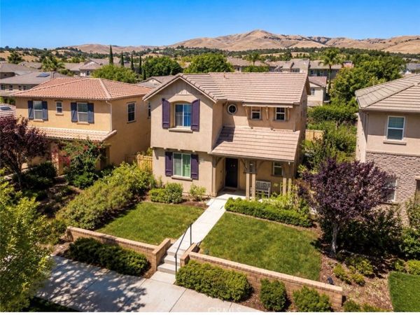 28359 Vista Del Rio Dr, Valencia, CA 91354