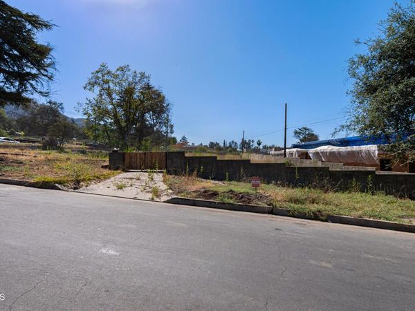 3298 N Marengo Avenue, Altadena, CA 91001