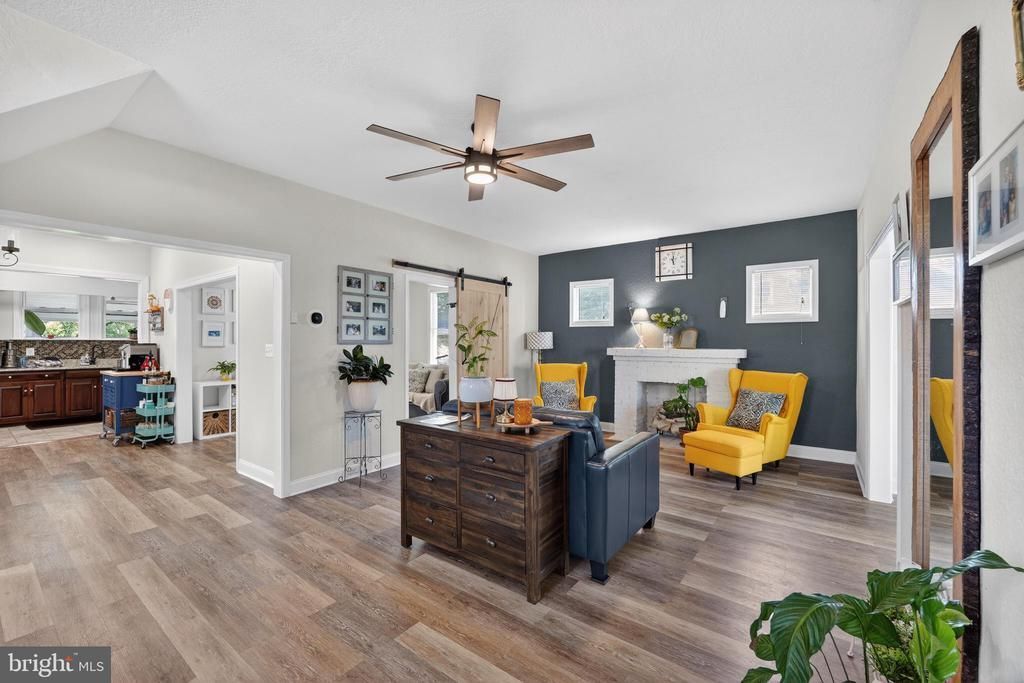 311 TOWNSEND AVENUE, BALTIMORE, MD 21225