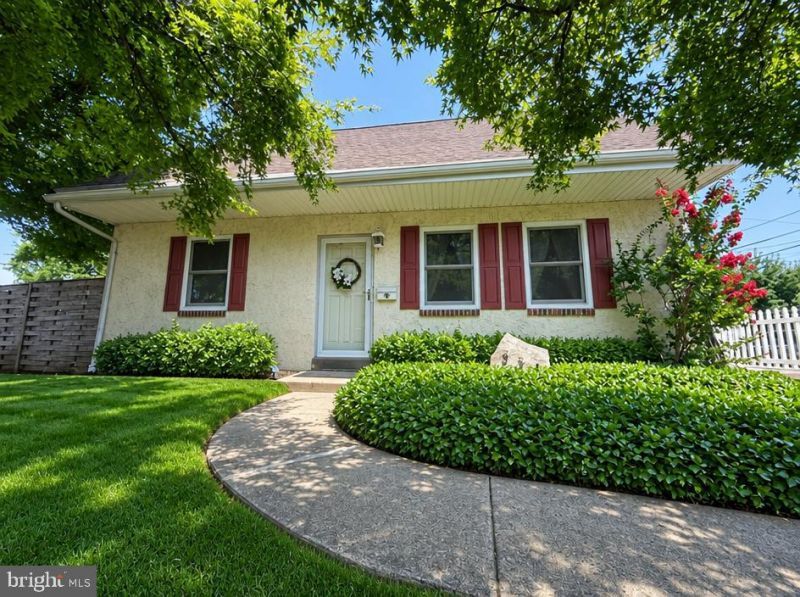 331 E WOODLYN CIRCLE, WOODLYN, PA 19094