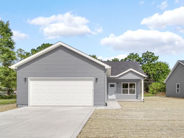 2861 Benton Street , Lake Station, IN 46405