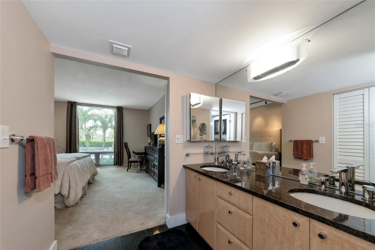 1111 N Gulfstream Ave #1a Avenue , Unit 1A, Sarasota, FL 34236 Photo