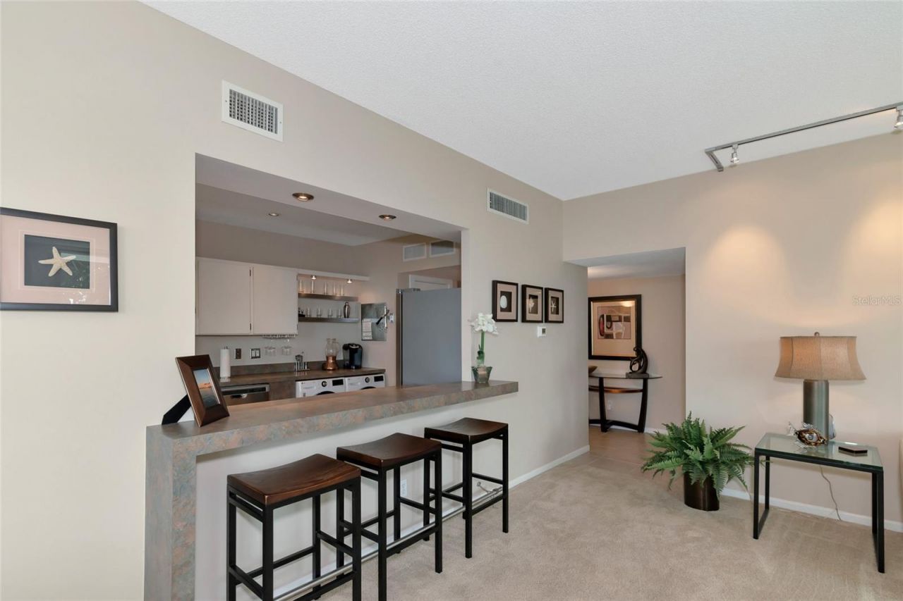 1111 N Gulfstream Ave #1a Avenue , Unit 1A, Sarasota, FL 34236 Photo