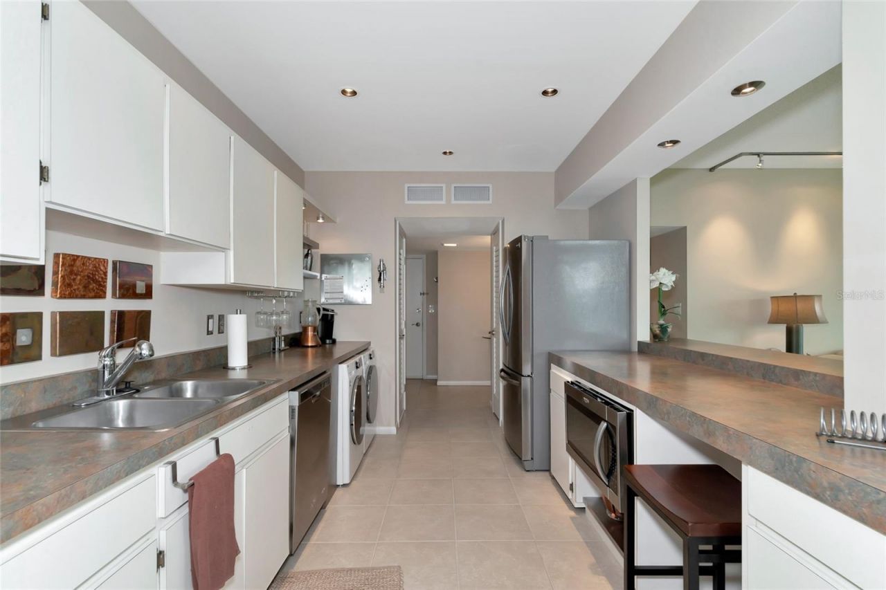 1111 N Gulfstream Ave #1a Avenue , Unit 1A, Sarasota, FL 34236 Photo