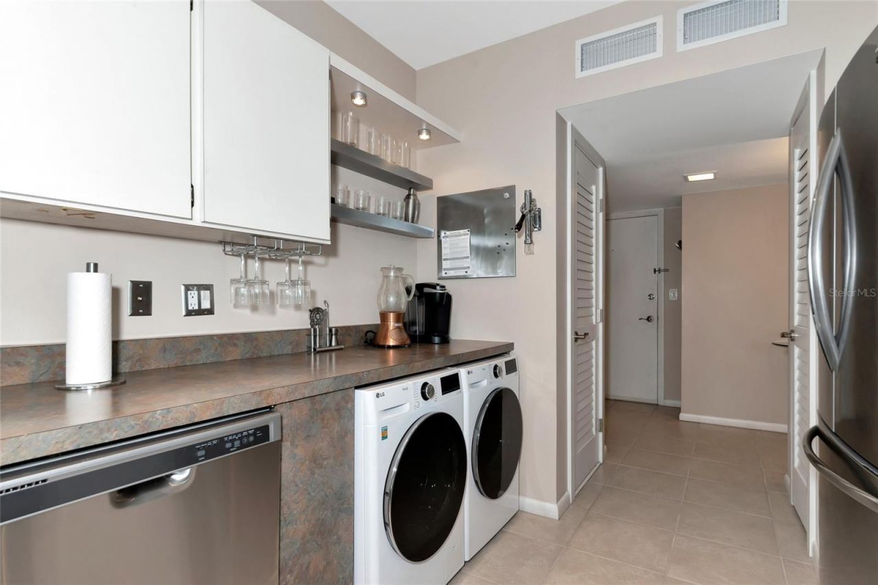1111 N Gulfstream Ave #1a Avenue , Unit 1A, Sarasota, FL 34236 Photo