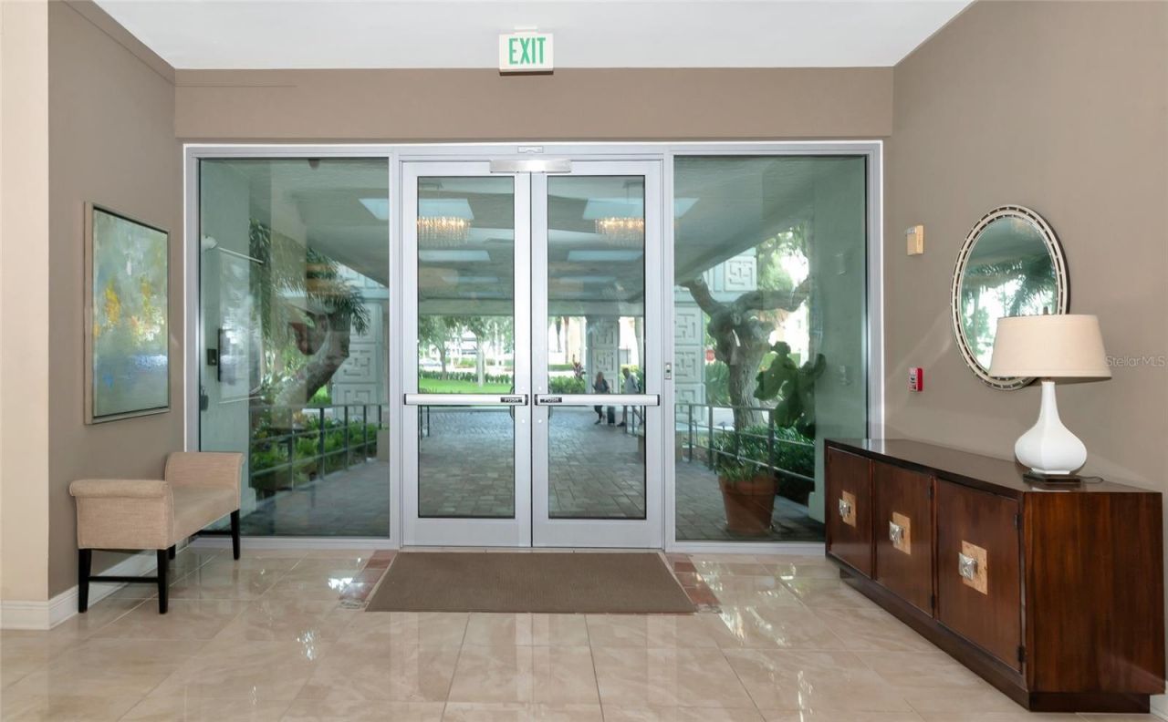 1111 N Gulfstream Ave #1a Avenue , Unit 1A, Sarasota, FL 34236 Photo