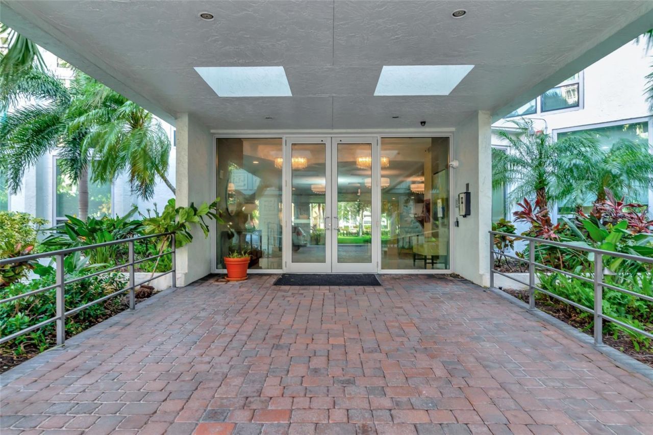 1111 N Gulfstream Ave #1a Avenue , Unit 1A, Sarasota, FL 34236 Photo