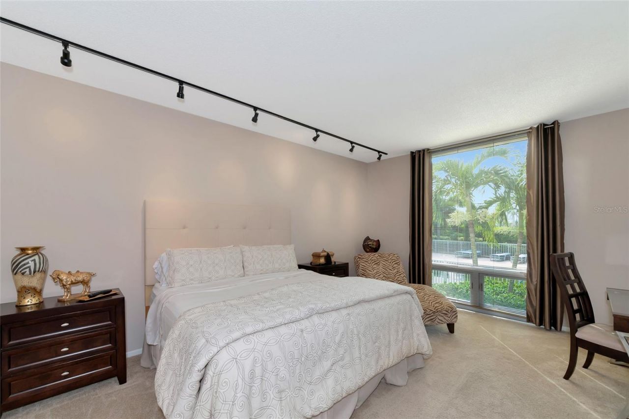 1111 N Gulfstream Ave #1a Avenue , Unit 1A, Sarasota, FL 34236 Photo