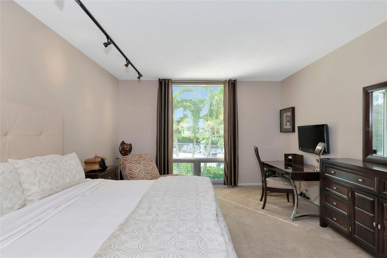 1111 N Gulfstream Ave #1a Avenue , Unit 1A, Sarasota, FL 34236 Photo