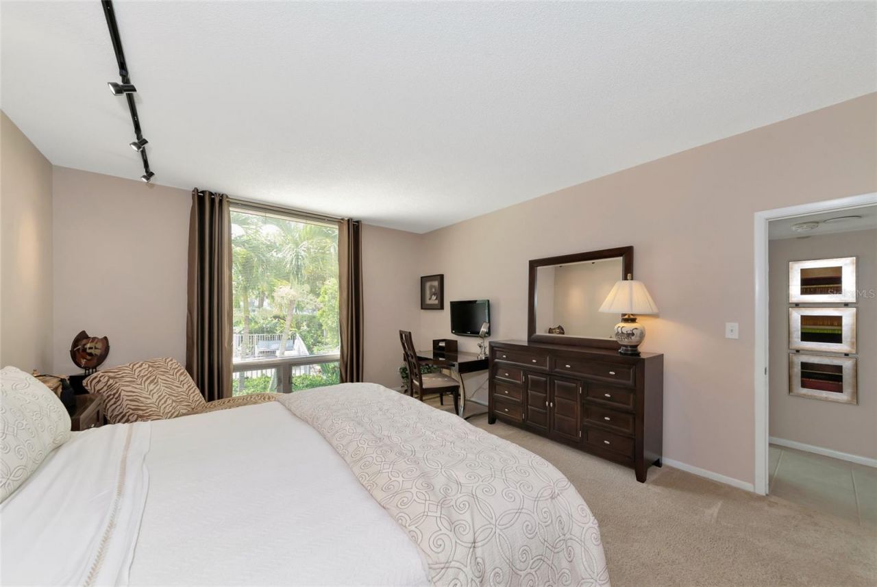 1111 N Gulfstream Ave #1a Avenue , Unit 1A, Sarasota, FL 34236 Photo