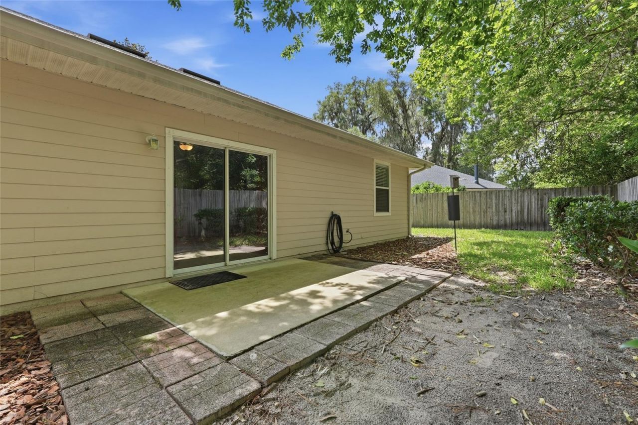 14061 NW 9th Road , Newberry, FL 32669 Photo