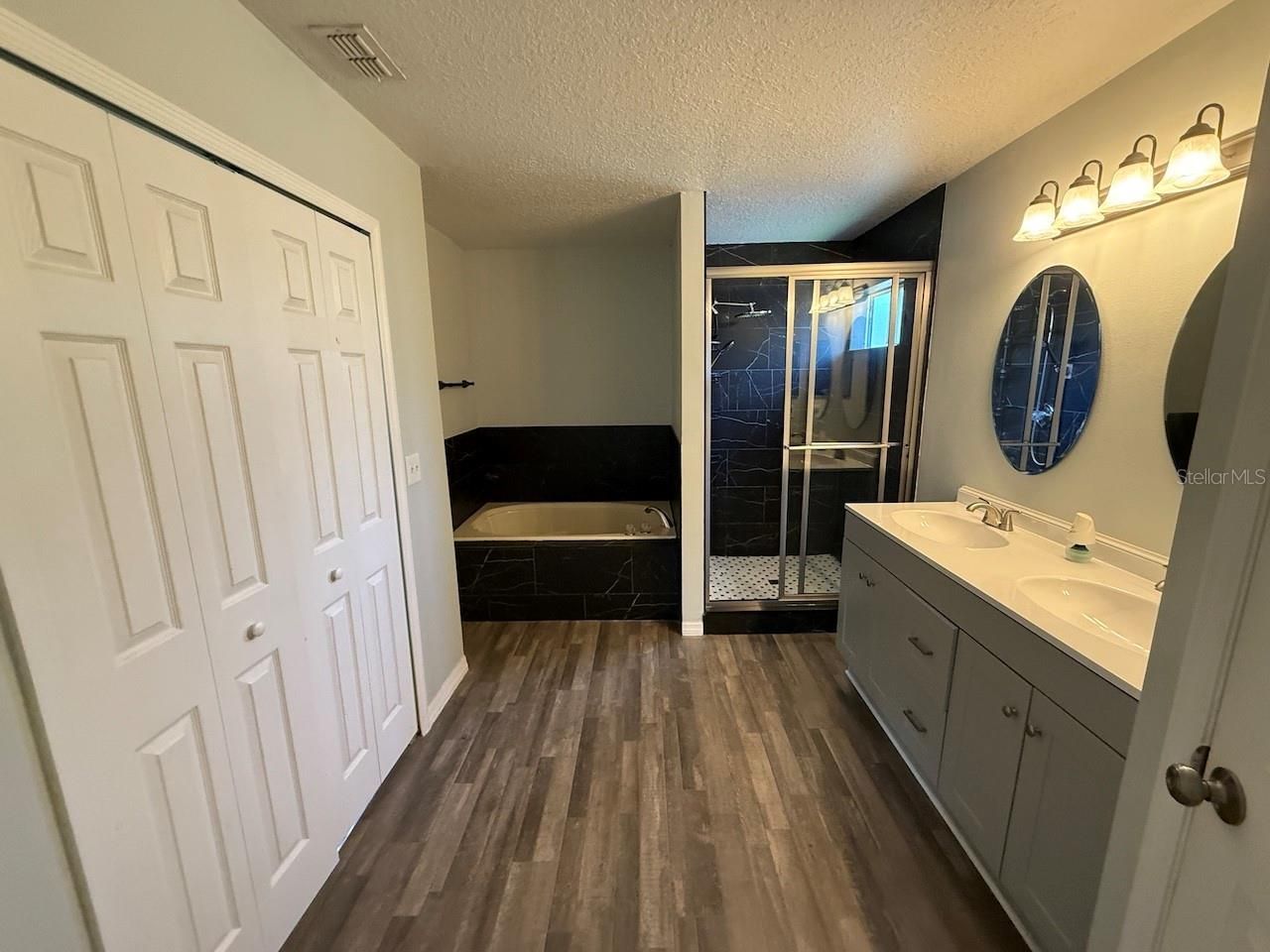 162 Harwood Circle , Kissimmee, FL 34744 Photo