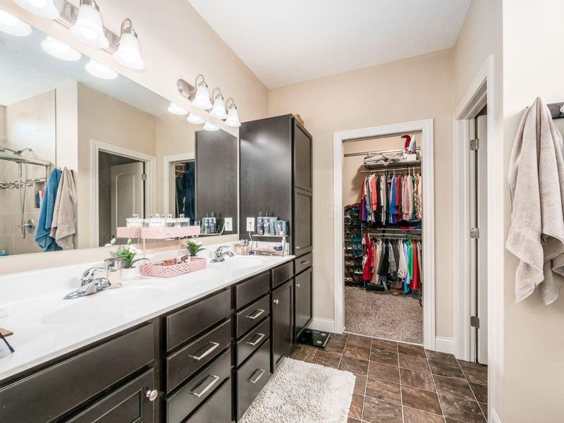1870 Southchase Court, Grove City, OH 43123 Photo 21