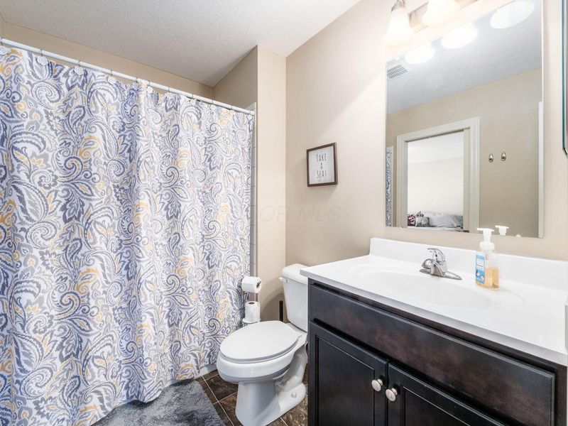 1870 Southchase Court, Grove City, OH 43123 Photo 23