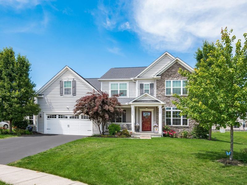1870 Southchase Court, Grove City, OH 43123 Photo 3