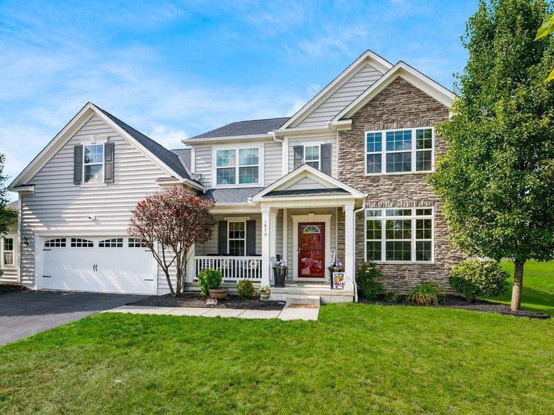 1870 Southchase Court, Grove City, OH 43123 Photo 3