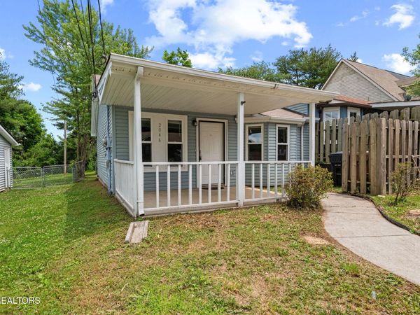 2046 Countryhill Lane, Knoxville, TN 37923