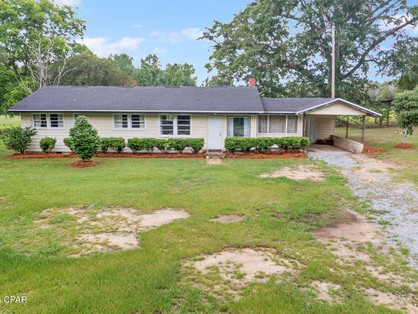 1374 Piney Grove Road , Chipley, FL 32428