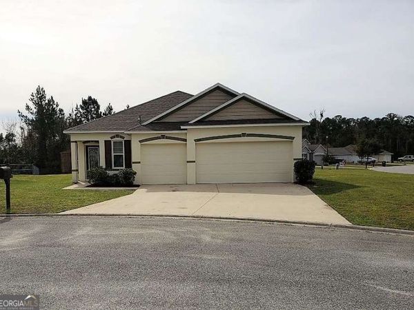 110 Cedar Circle, Kingsland, GA 31548