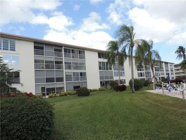 2901 Victoria Circle, Unit H4, Coconut Creek, FL 33066
