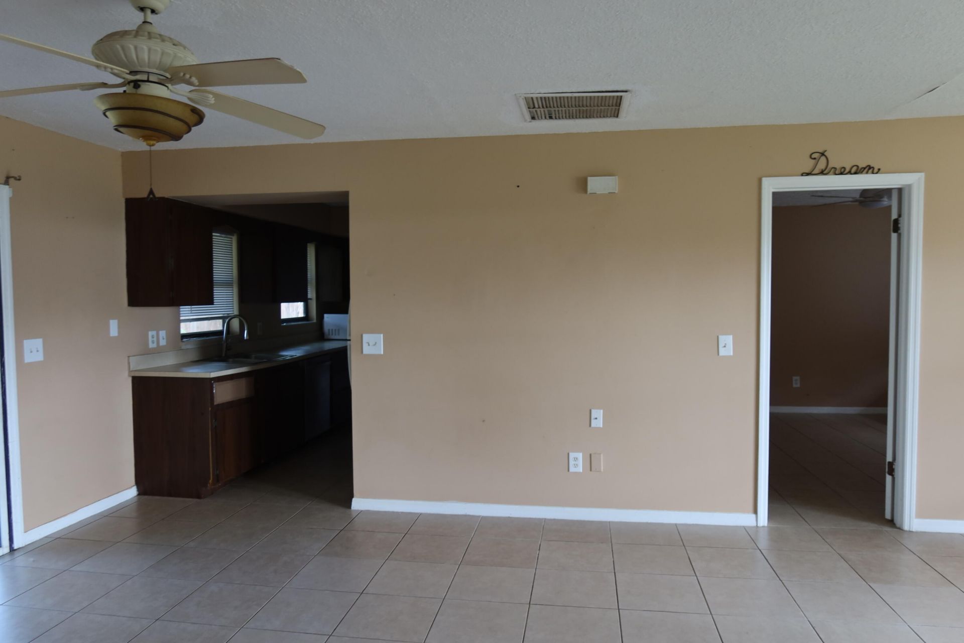 601 SE Polynesian Avenue, Port Saint Lucie, FL 34983 Photo